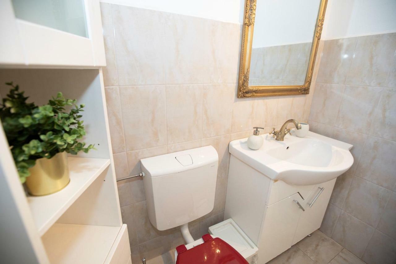 Apartament Central Deal Sibiu Exterior photo